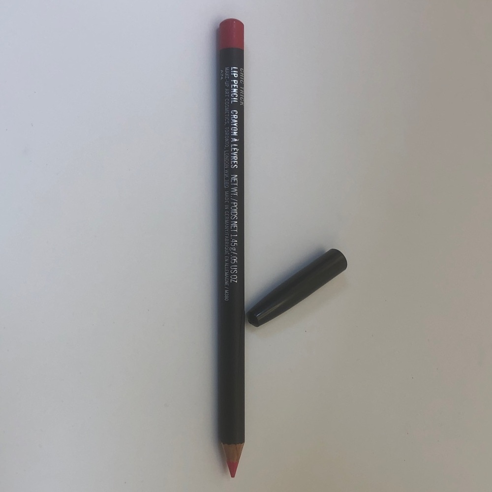 MAC Cosmetics Lip Liner in Bold Pink